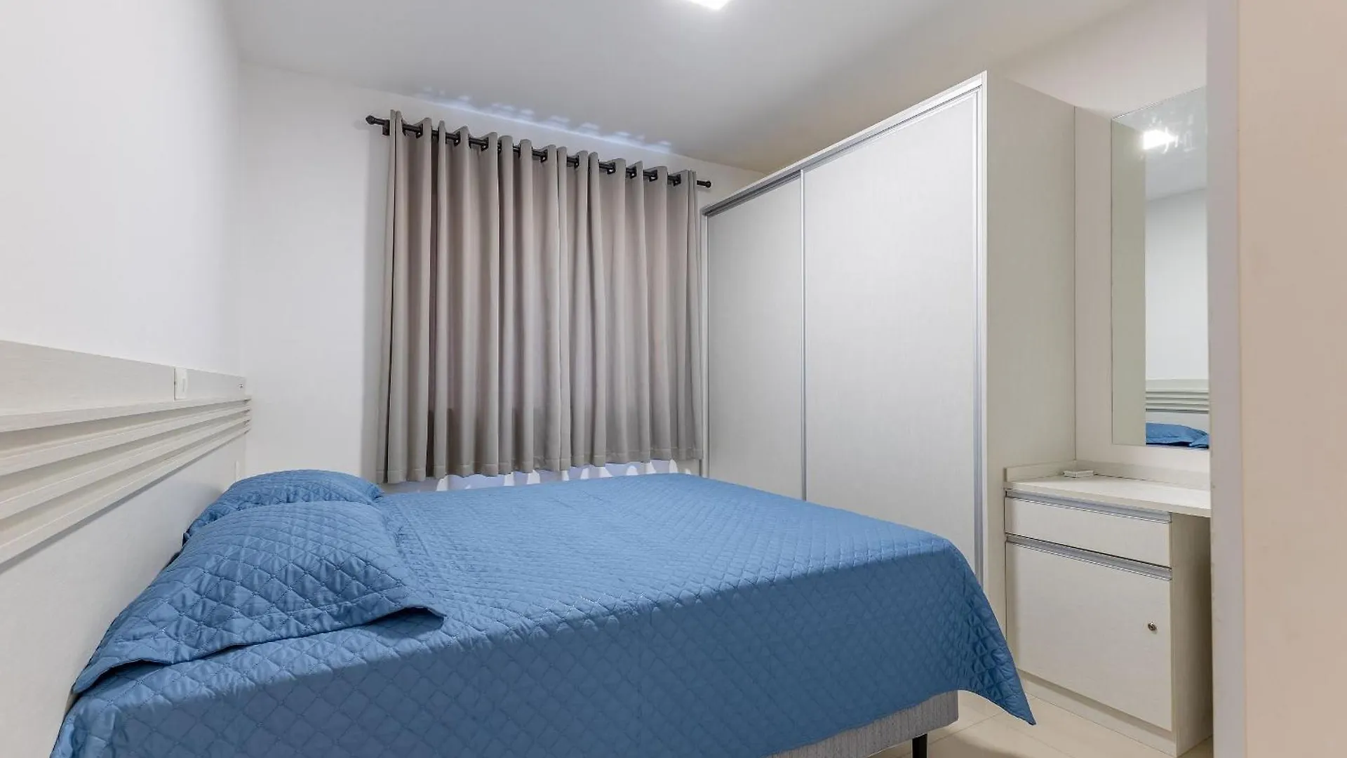 Aconchegante Apartamento Em Condominio Com Piscina Bombinhas
