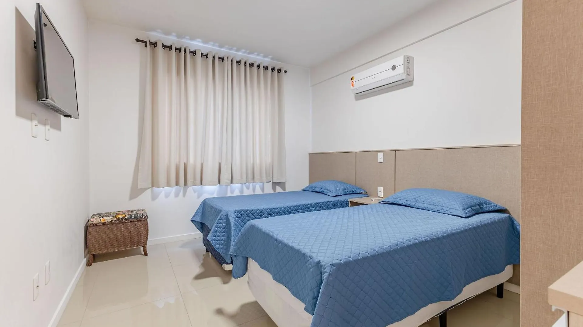 Aconchegante Apartamento Em Condominio Com Piscina Bombinhas Apartment